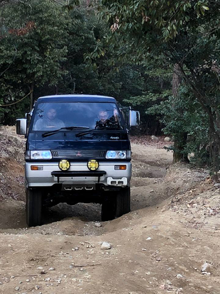 Illustration for article titled Brought a Mitsubishi Delica Chamonix to an offroad park...